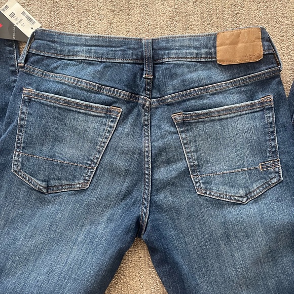 Aero Slim Perfomance Denim 29 X 32 NWT distressed - Picture 5 of 6
